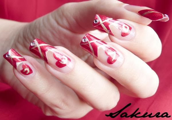 Stylish Nails Art For Girls At New Year 2014