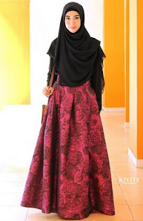 Model Baju Muslim Dari Bahan Brokat Contoh Long Dress Brokat Muslim Desain Mewah Dan Elegan