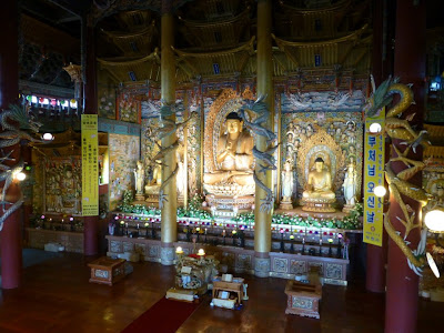 visite du temple de Yakcheonsa Ile de Jeju Corée du sud visite du temple de Yakcheonsa Ile de Jeju Corée du sud