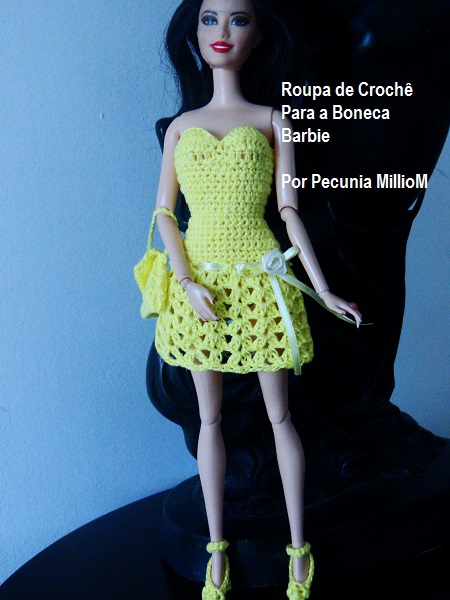 Crochê Para Barbie - Vestido Longo Com Decote de Crochê Para Boneca Barbie  Por Pecunia Milliom 