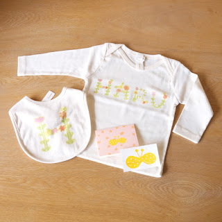 かわいい出産祝い,お名前入り,お名前プリント,オリジナル出産祝い,オーガニックコットン100%,かわいい,北欧,ベビー服,ベビーTシャツ