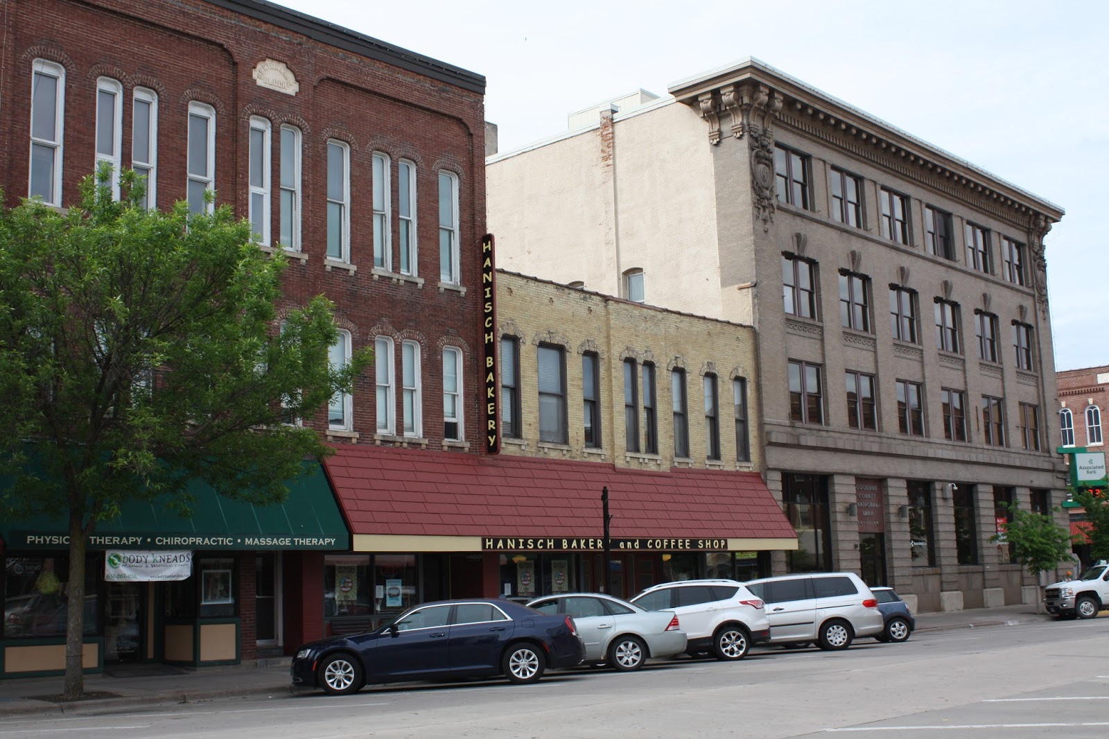 A Little Time and a Keyboard Family Weekend on the Mississippi in Red