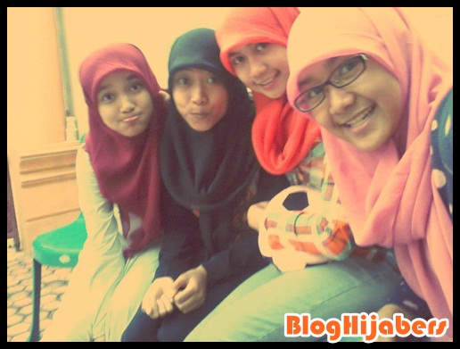 Mencoba Berjilbab Manfaat Menggunakan Jilbab Bagi Kesehatan