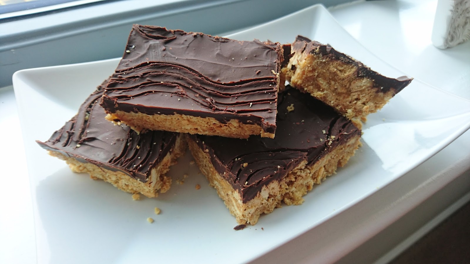Recipe Mum's biscuit slice