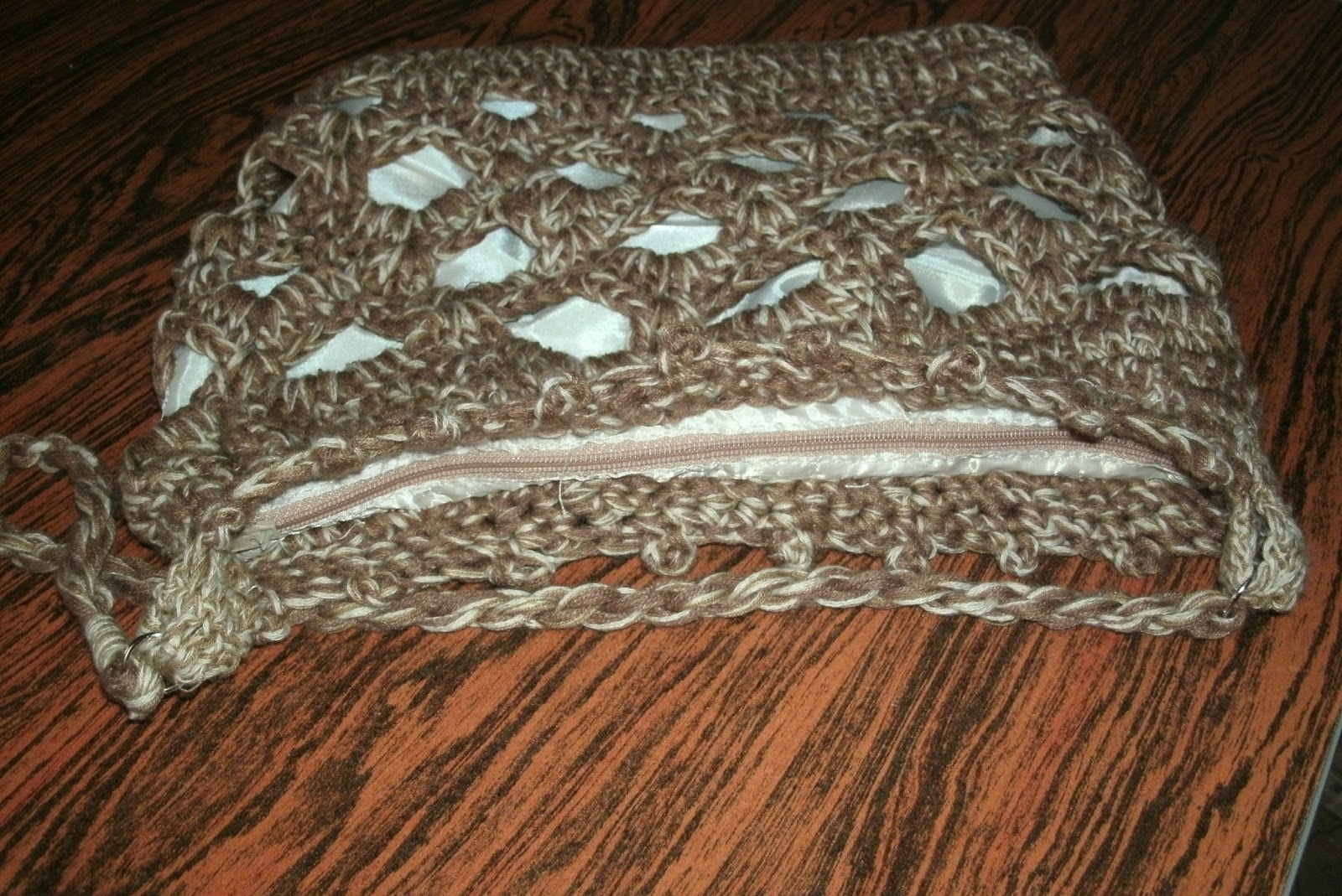 Ana Luisa y sus tejidos: Carteras tejidas a crochet