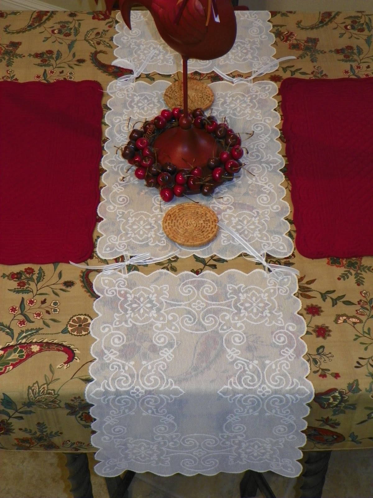 Along the way...: Super Simple DIY Table Runner...