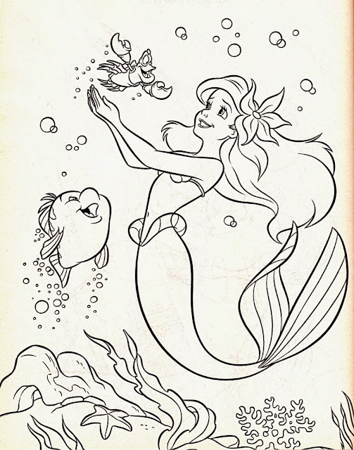 Ariel Little Mermaid holiday.filminspector.com
