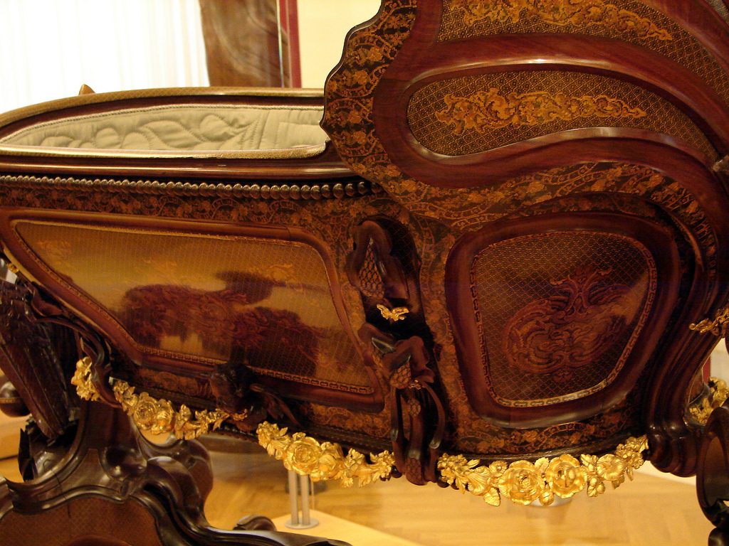 loveisspeed....... hofmobiliendepot imperial furniture collection from