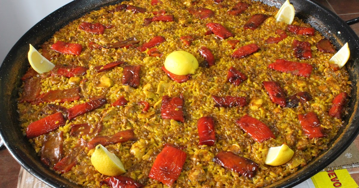 JULIA Y SUS RECETAS Paella de pollo y pimientos rojos
