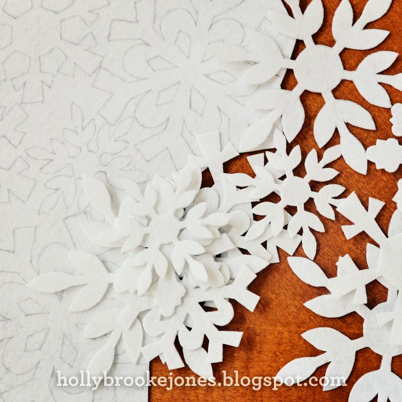 Holly Brooke Jones DIY Felt Snowflake banner Tutorial & Pattern