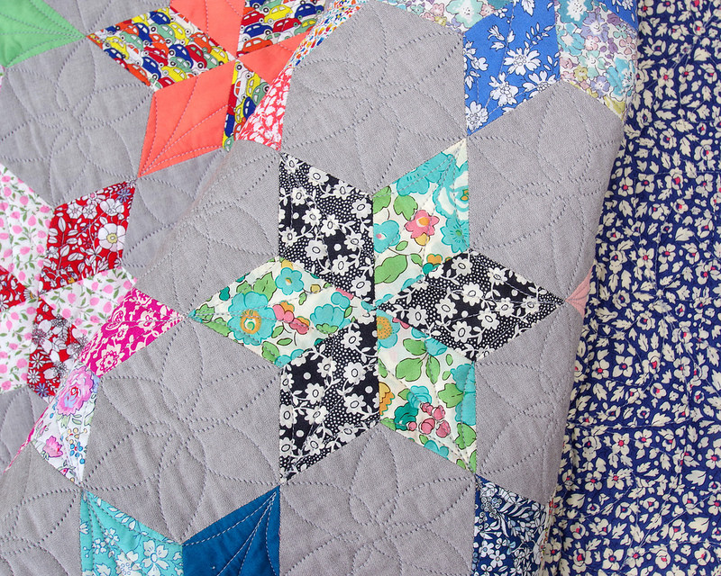 Red Pepper Quilts: English Paper Piecing - Liberty Stars Quilt - Part 3