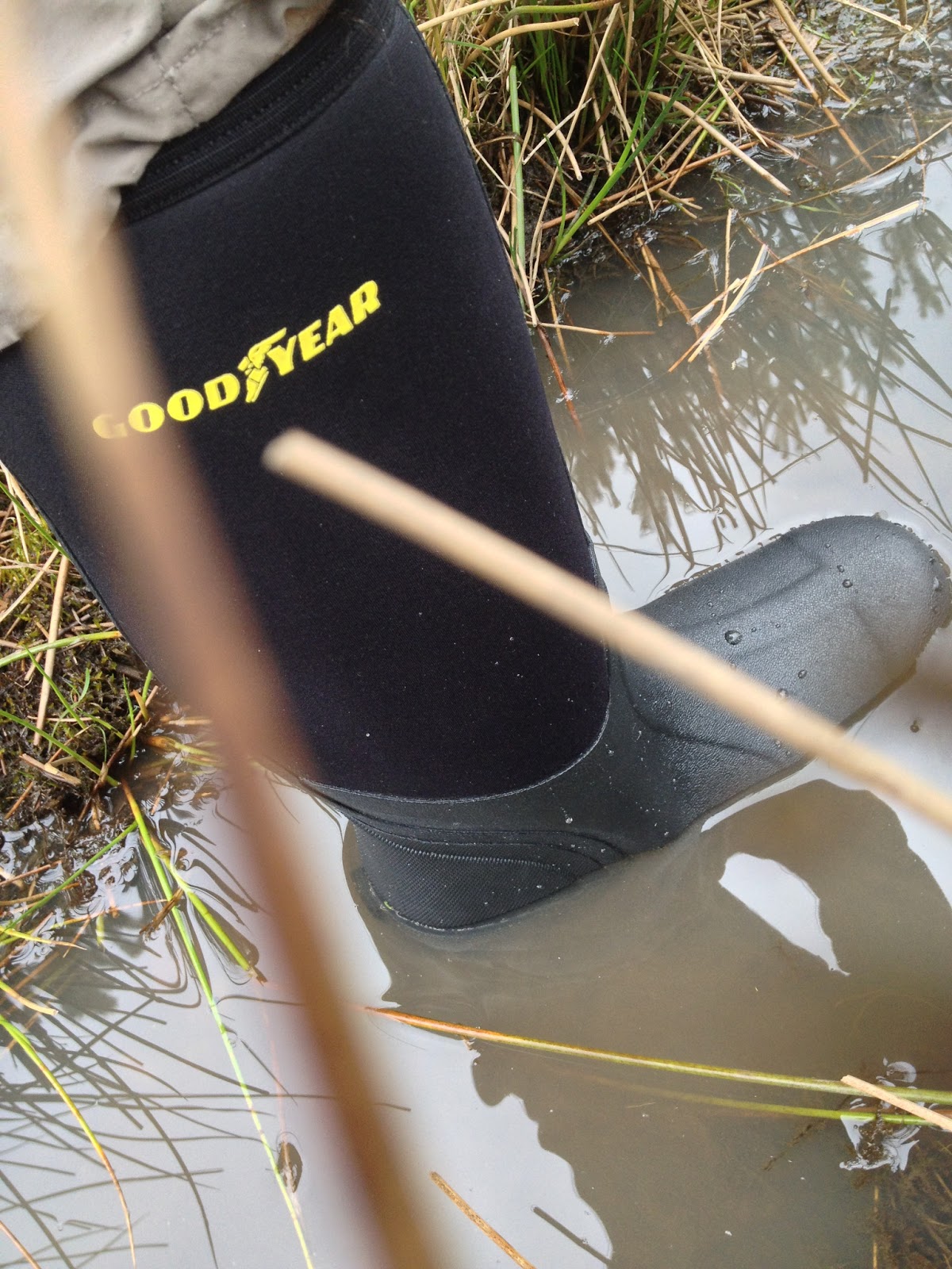 goodyear outlander hi neoprene lined boot