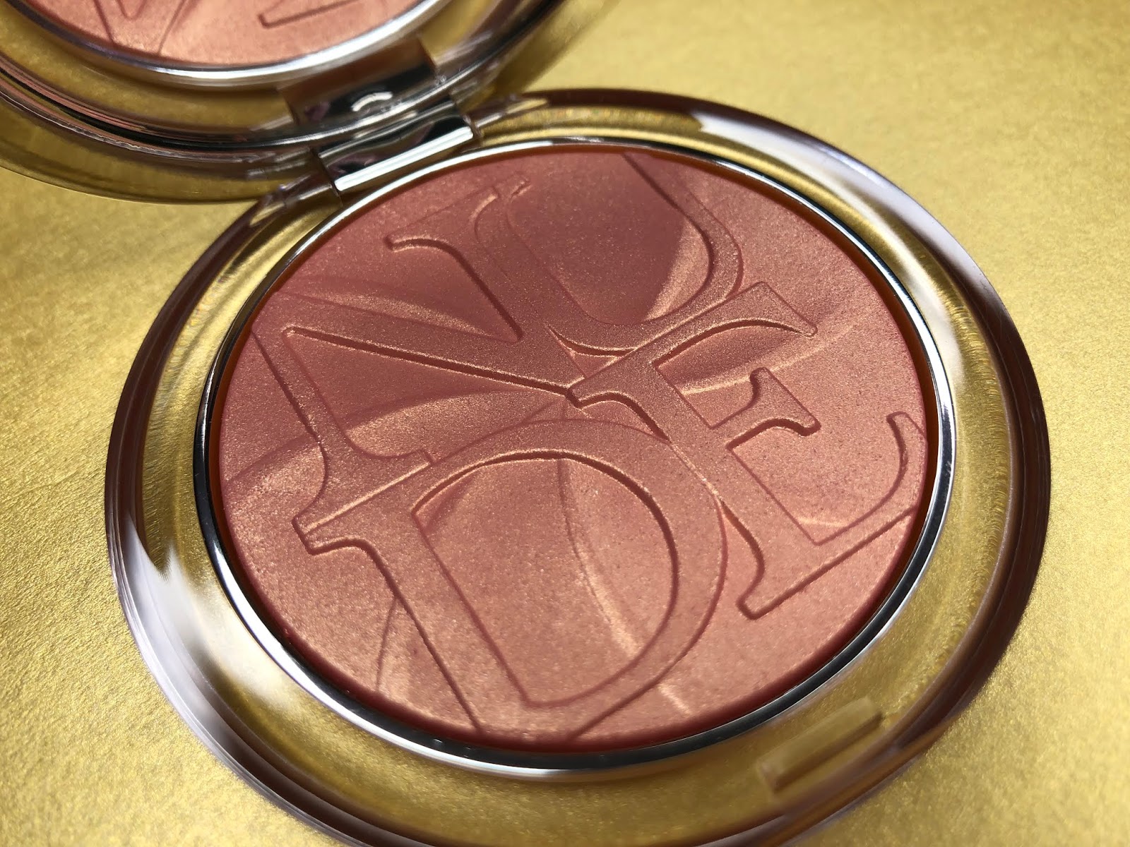 diorskin highlighter