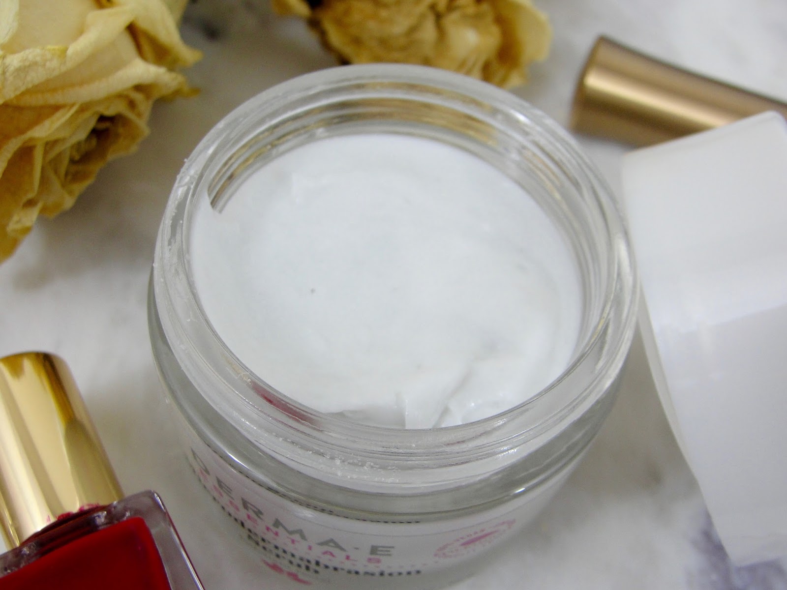 THE BEST FACIAL SCRUB EVER!