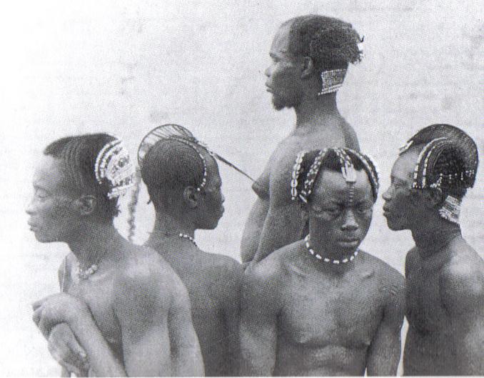  Men's hairdressing, Sango, Upper Mobangi River, Democratic Republic of Congo Photo: The Minister of Colonies, Belgium, early 20th century 