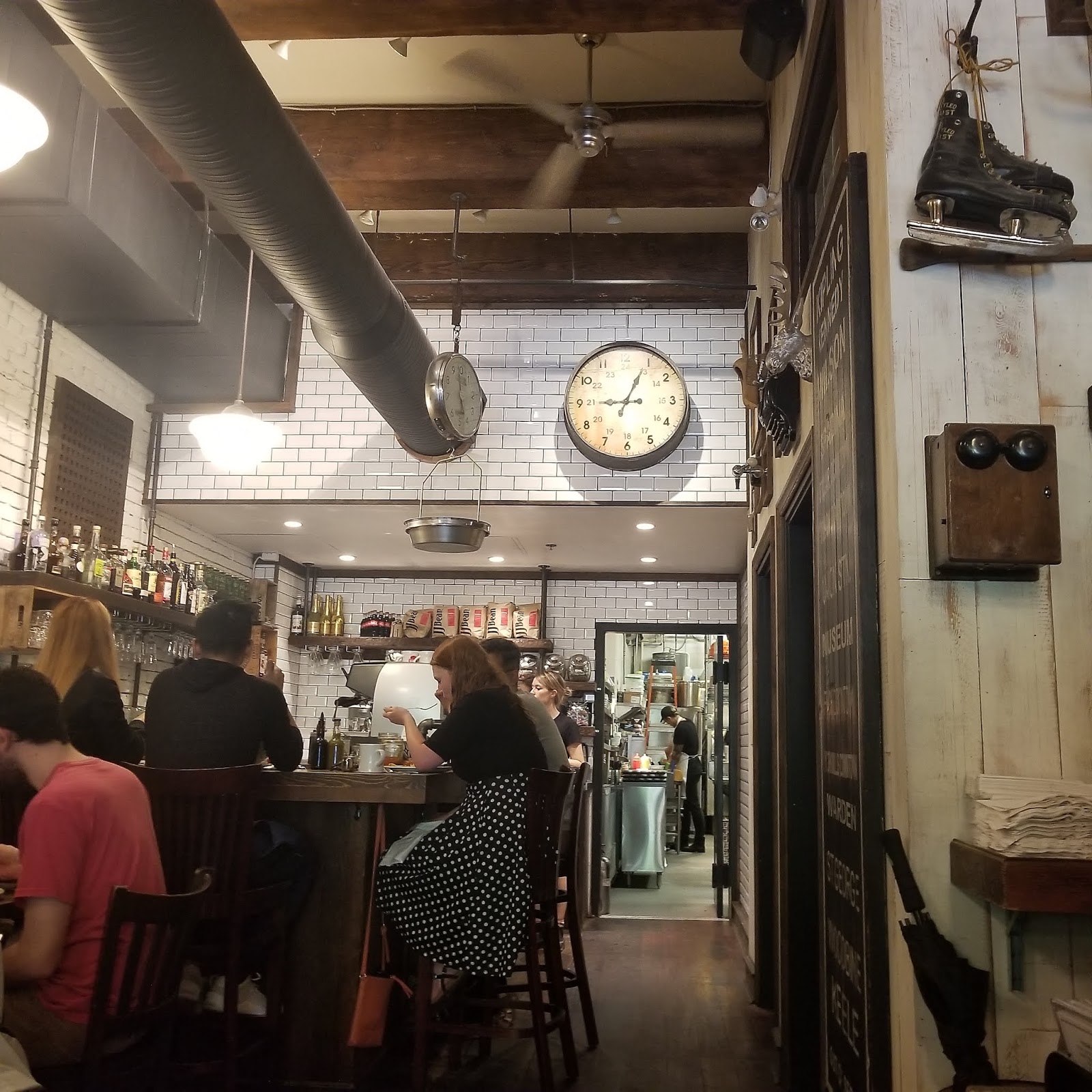 Jam Cafe Downtown Vancouver, Canada chichicho