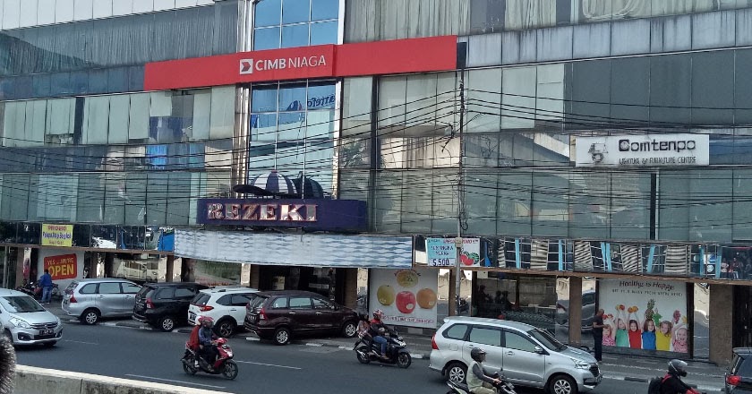 Hayam Wuruk Rezeki Spermarket