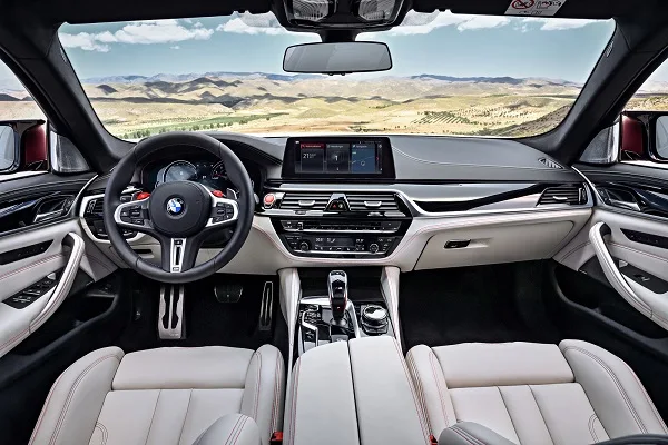 Interior BMW M5 2018