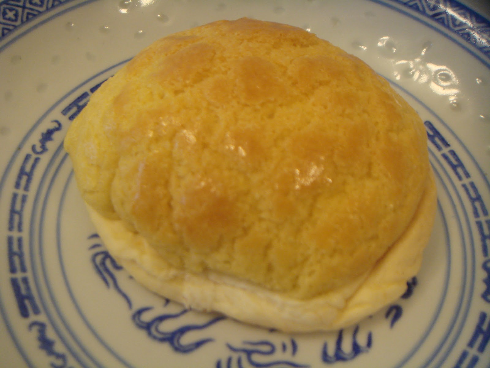 Cooking with spoons Breakfast Pineapple bun