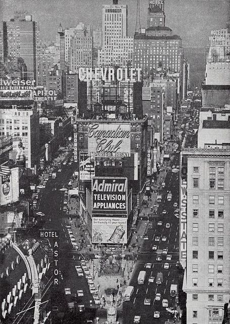Times Square 1960 randommusings.filminspector.com