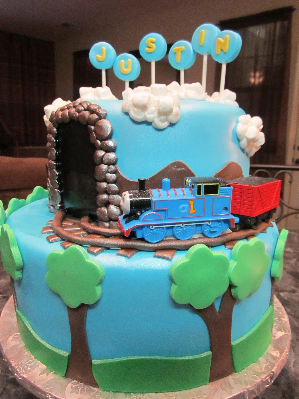 MyMoniCakes Thomas the Train Cake — free download