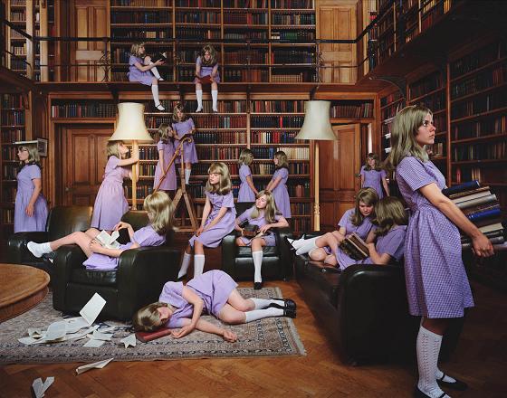 julia fullerton-batten fotografia meninas iguais escola school play