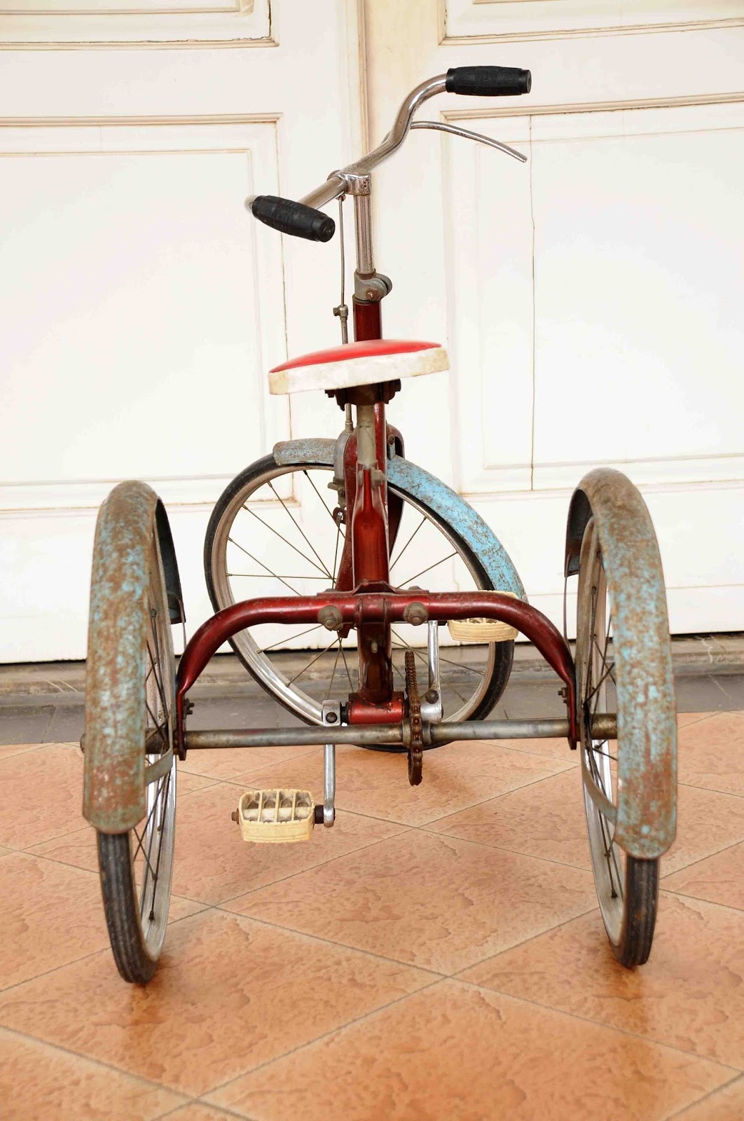 Old Vintage Gallery Vintage Raleigh Tricycle made in England