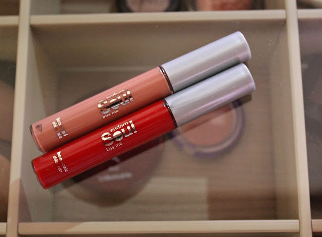 Batons LÃquidos Mate Eudora Soul: Nude Chic e Vermelho Intenso