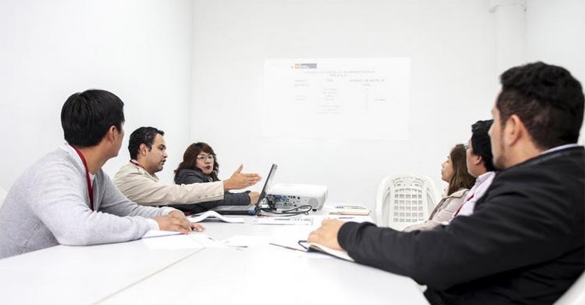 PRONIED: Capacitan a especialistas de las UGEL para gestionar instalación de módulos de servicios higiénicos - www.pronied.gob.pe PRONIED: Capacitan a especialistas de las UGEL para gestionar instalación de módulos de servicios higiénicos - www.pronied.gob.pe