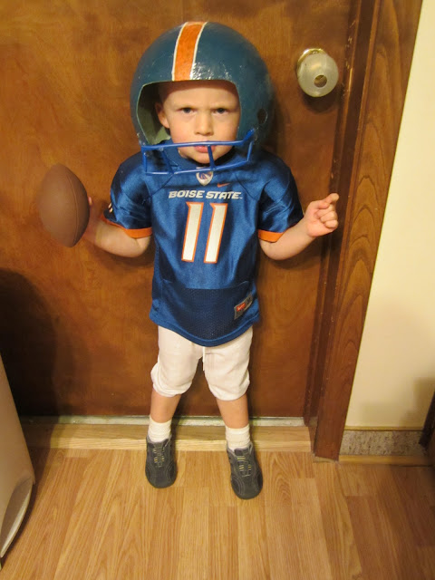 crafty couple: Make Your Own Child Size Football Helmet