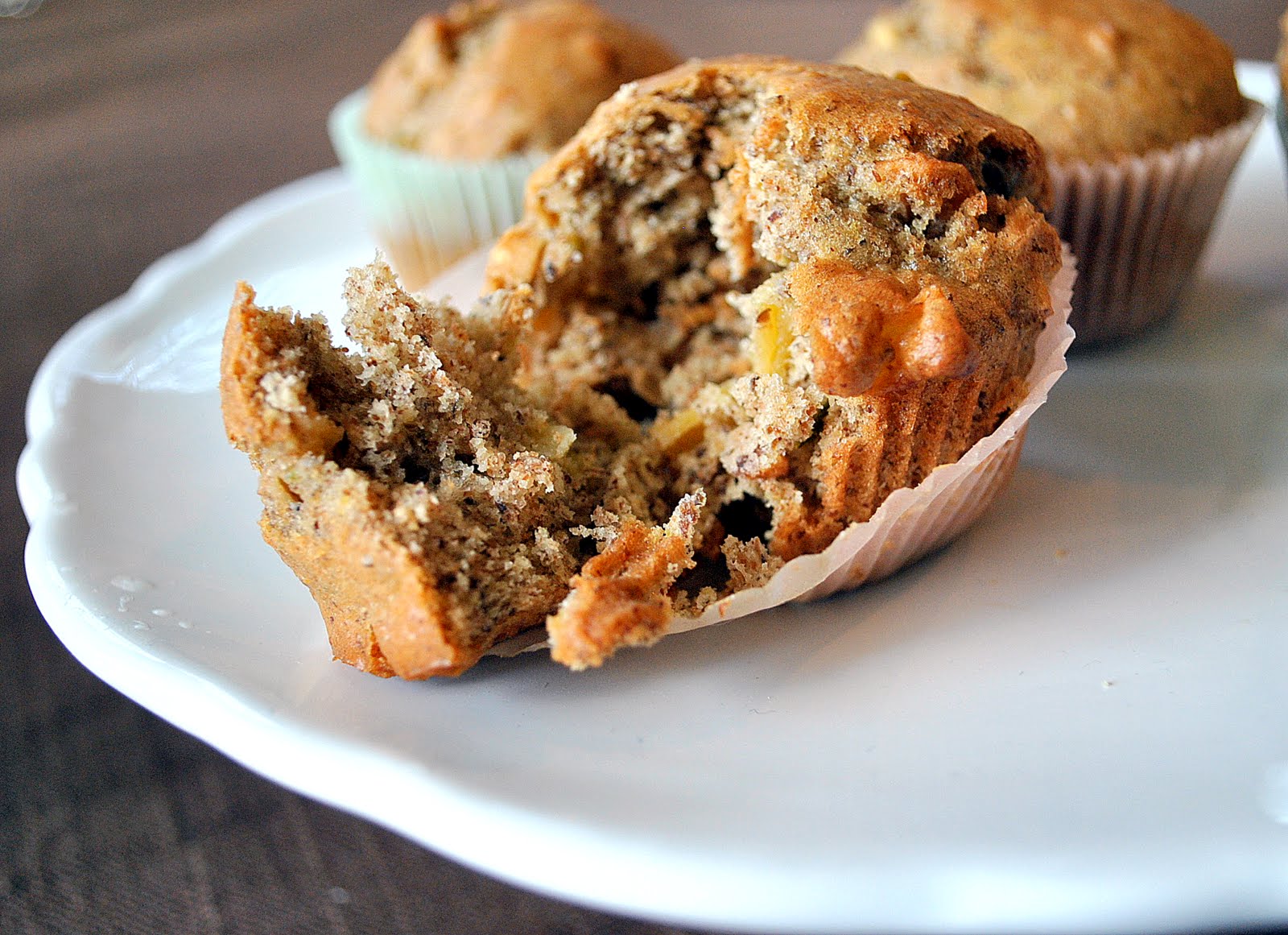 I Just Love My Apron Whole Wheat Flax'N Apple Muffins