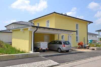 Armin & Sarah bauen ein Haus: Unser gelbes Haus, schon fast fertig ;)