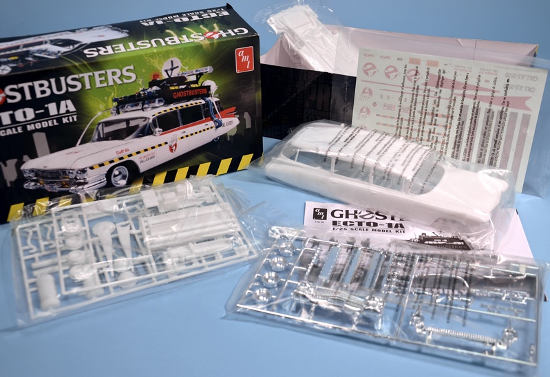 Polar LIghts 1/25 Ghostbusters Ecto-1 Vehicle 1 25 AMT 
