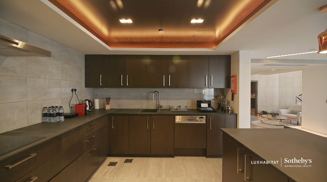 36 Photos vs. Address Dubai Mall Hotel Luxury Penthouse Interior Design Tour