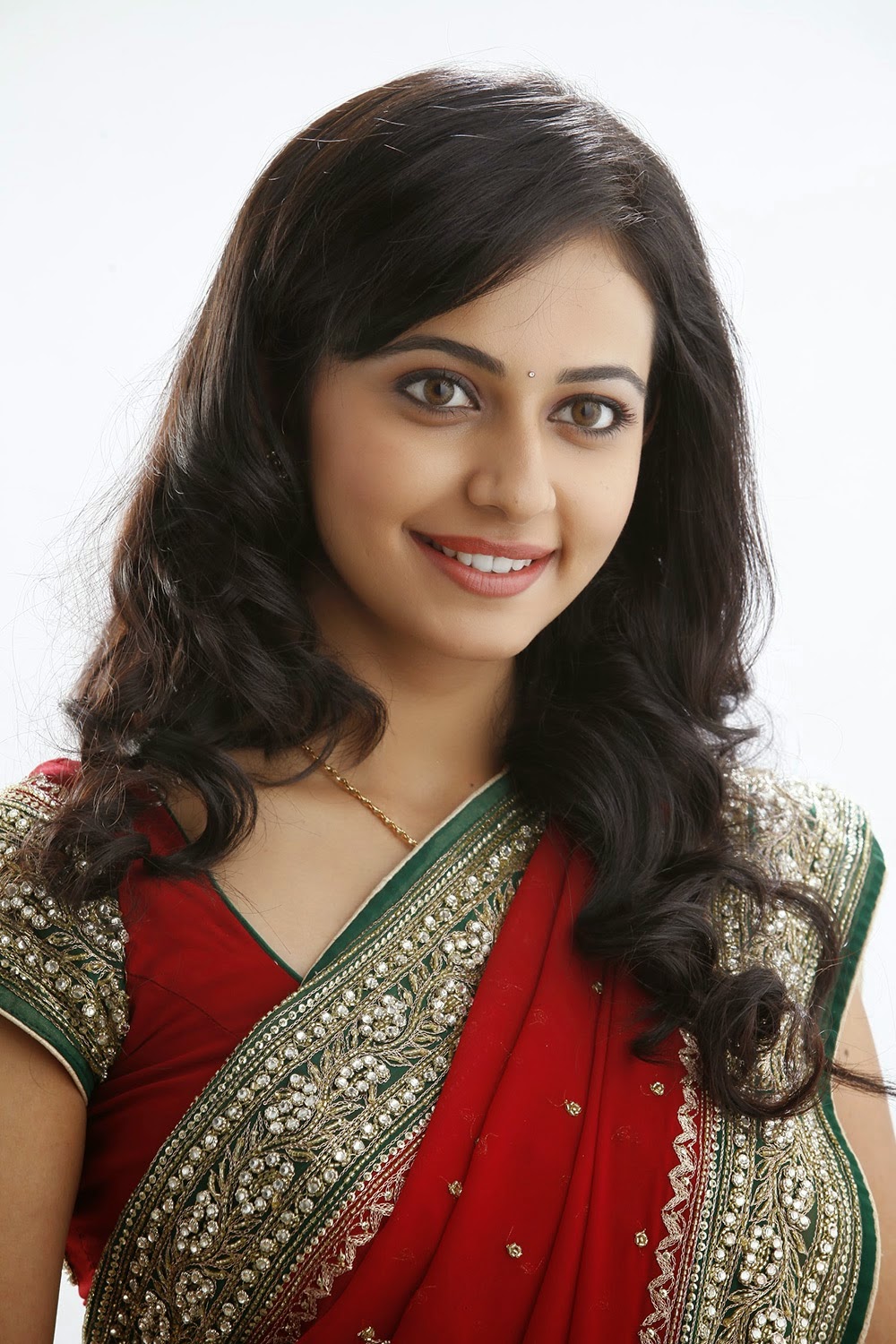 Rakul Preet Singh Hot Saree Stills - Latest Movie Updates ... Rakul Preet Singh Hot Saree Stills - Latest Movie Updates ...