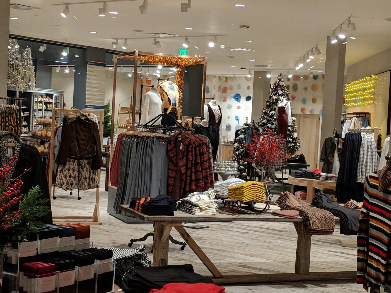 Robert Dyer Bethesda Row Anthropologie & Co., Terrain Cafe now open