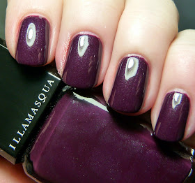 Pointless Cafe: Illamasqua Gothiqua - Swatches and Review