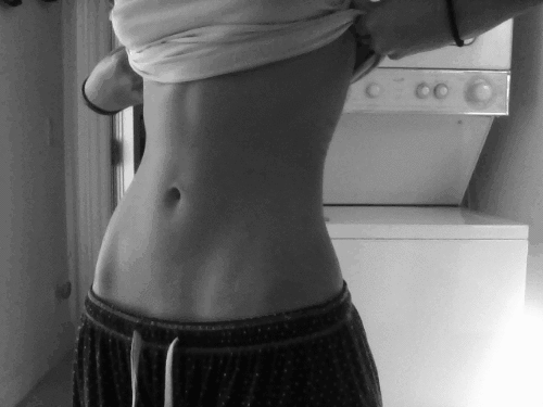 девушки с открытым животом. плоский живот у девушек. девушка живот игра. женский животик. девушка живот игра.