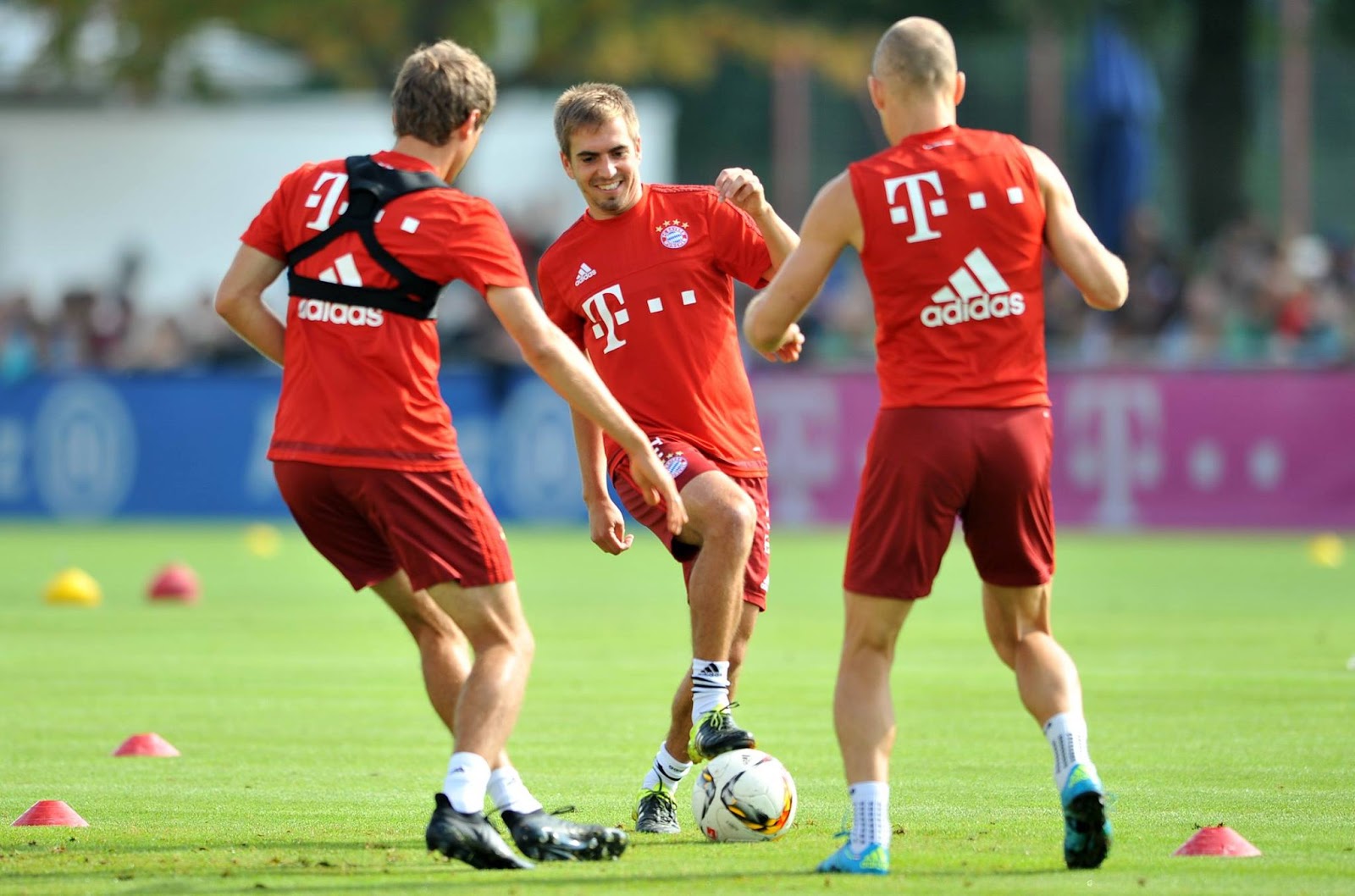 thomas muller football boots