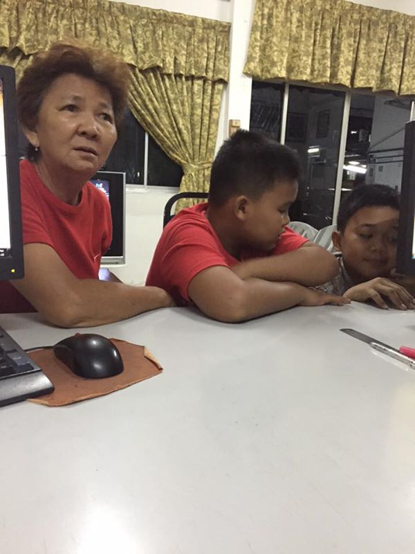 Kisah Cikgu Wong Ibu beragama Buddha besarkan dua anak Melayu di Kg Putatan