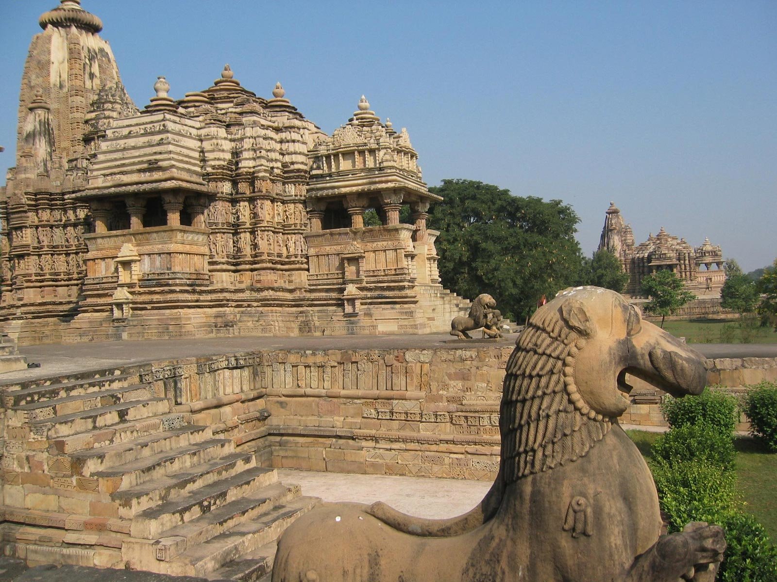 боробудур тибет. древняя индия индийская цивилизация. виджаянагар индия. храм акшардхам в индии. архитектура индии в древности.