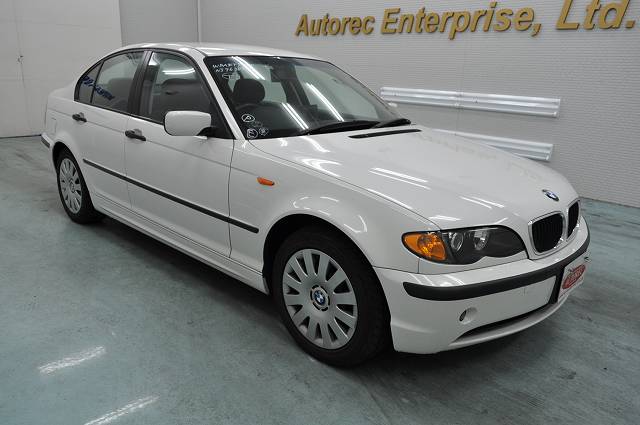 White bmw 318i for sale in kenya #2