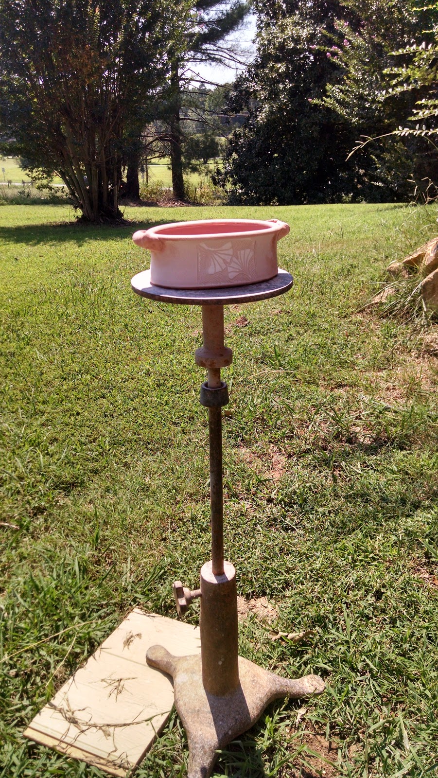 meesh's pottery Spraying Glaze