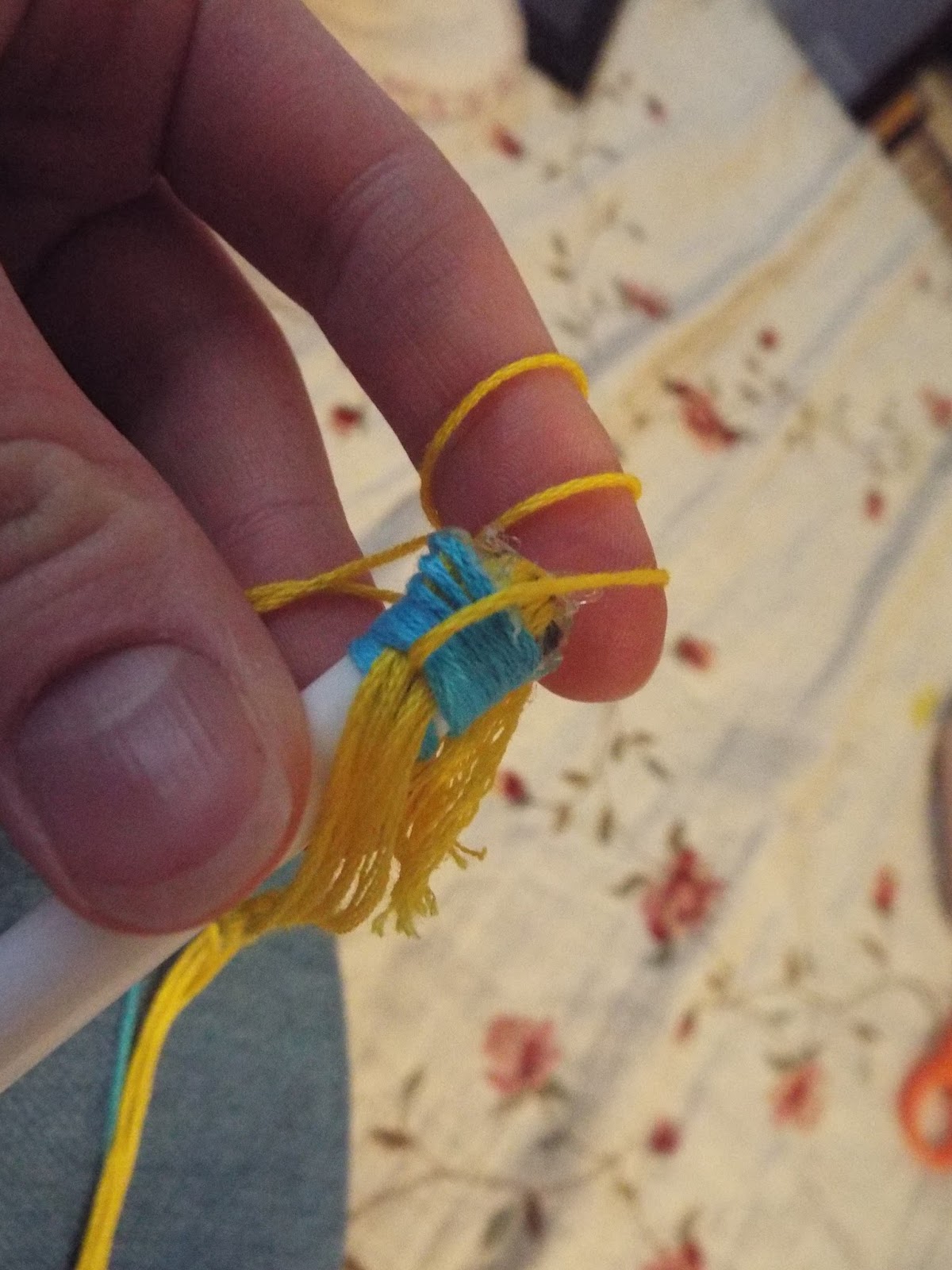 FlowersInMyBasket DIY Embroidery Floss Pen Tutorial