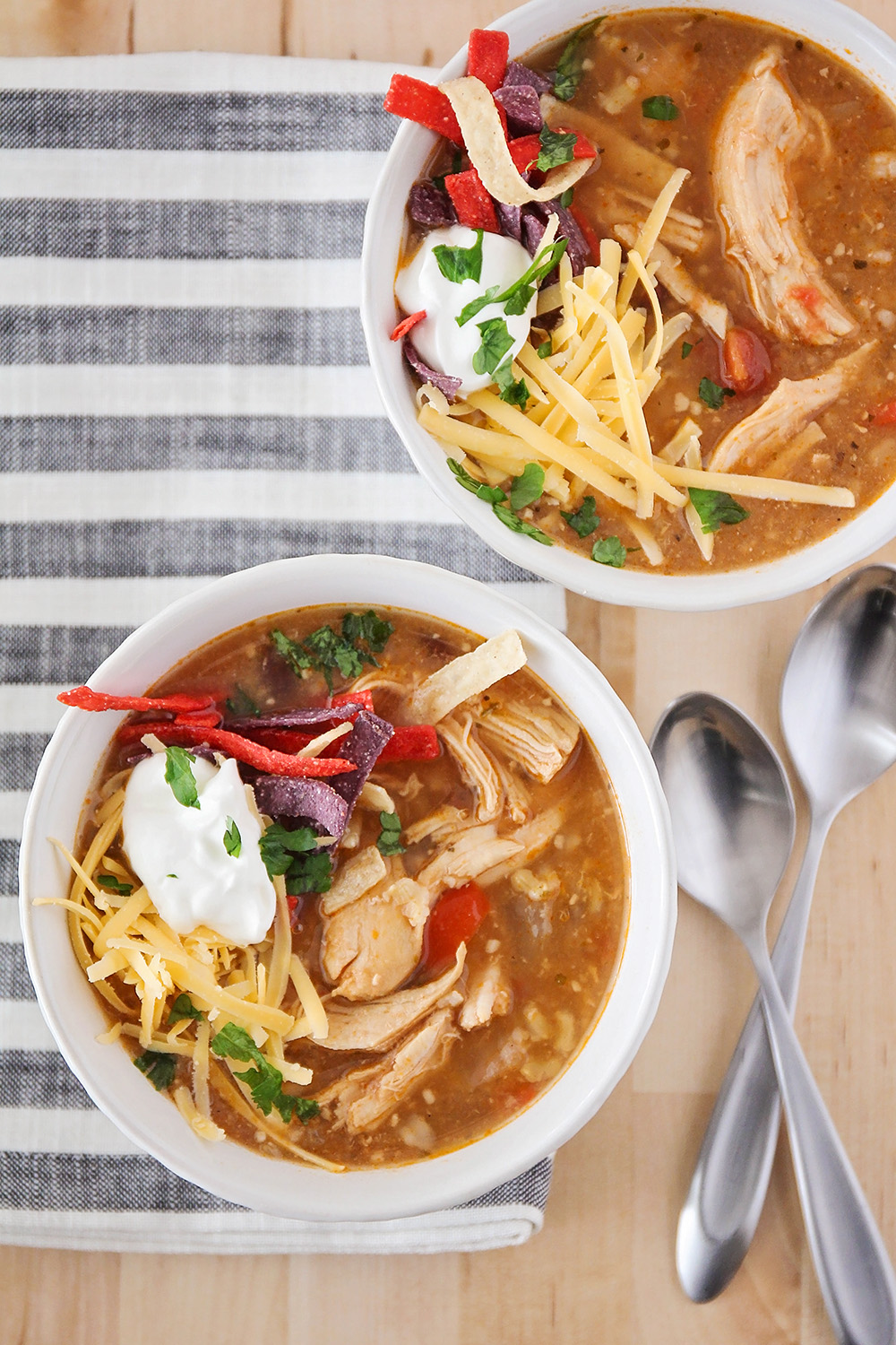 This savory and flavorful chicken fajita soup is so easy to make and totally delicious! 