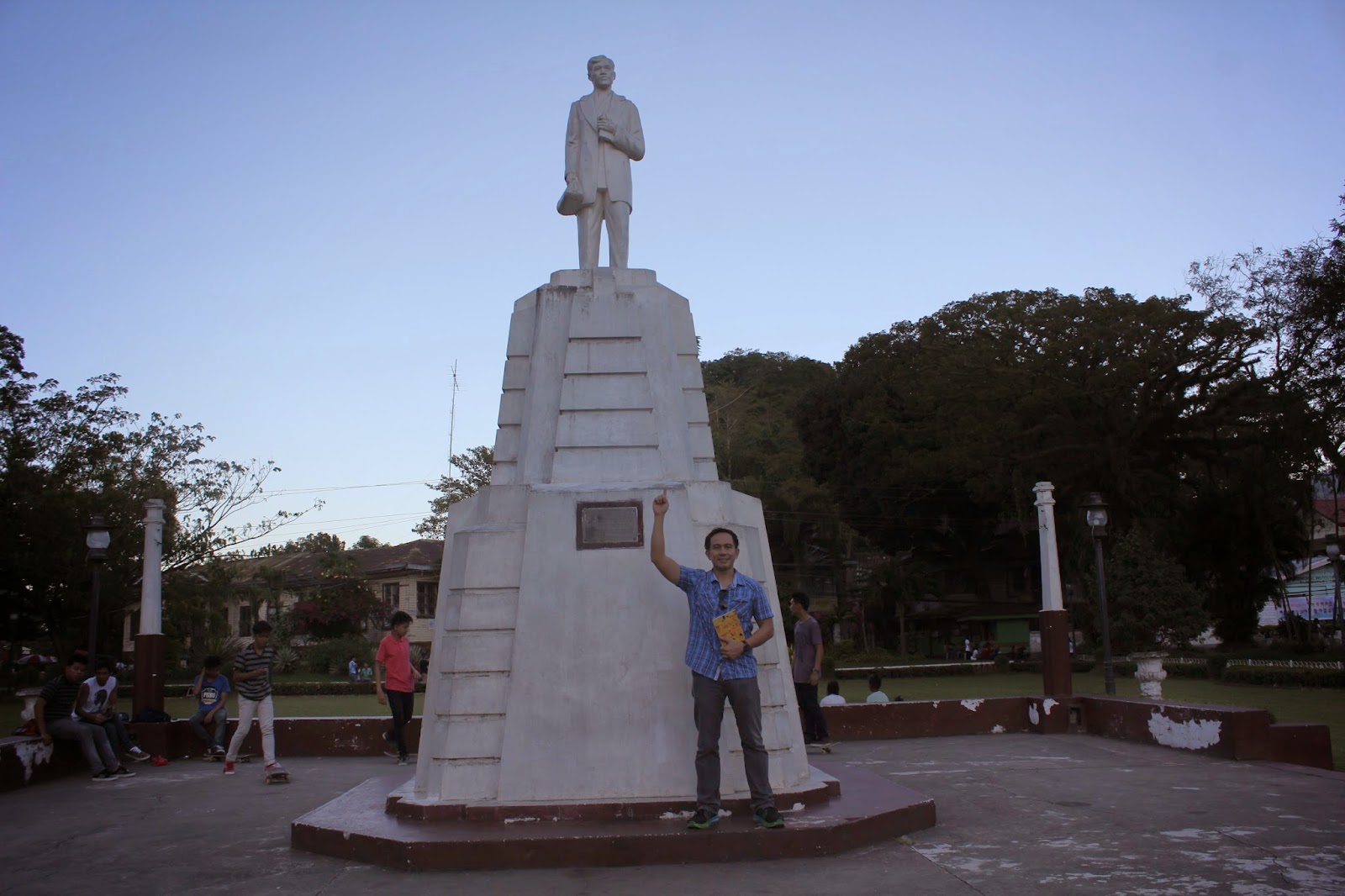 RIZAL IN DAPITAN CITY DR. JOSE RIZAL MONUMENTS