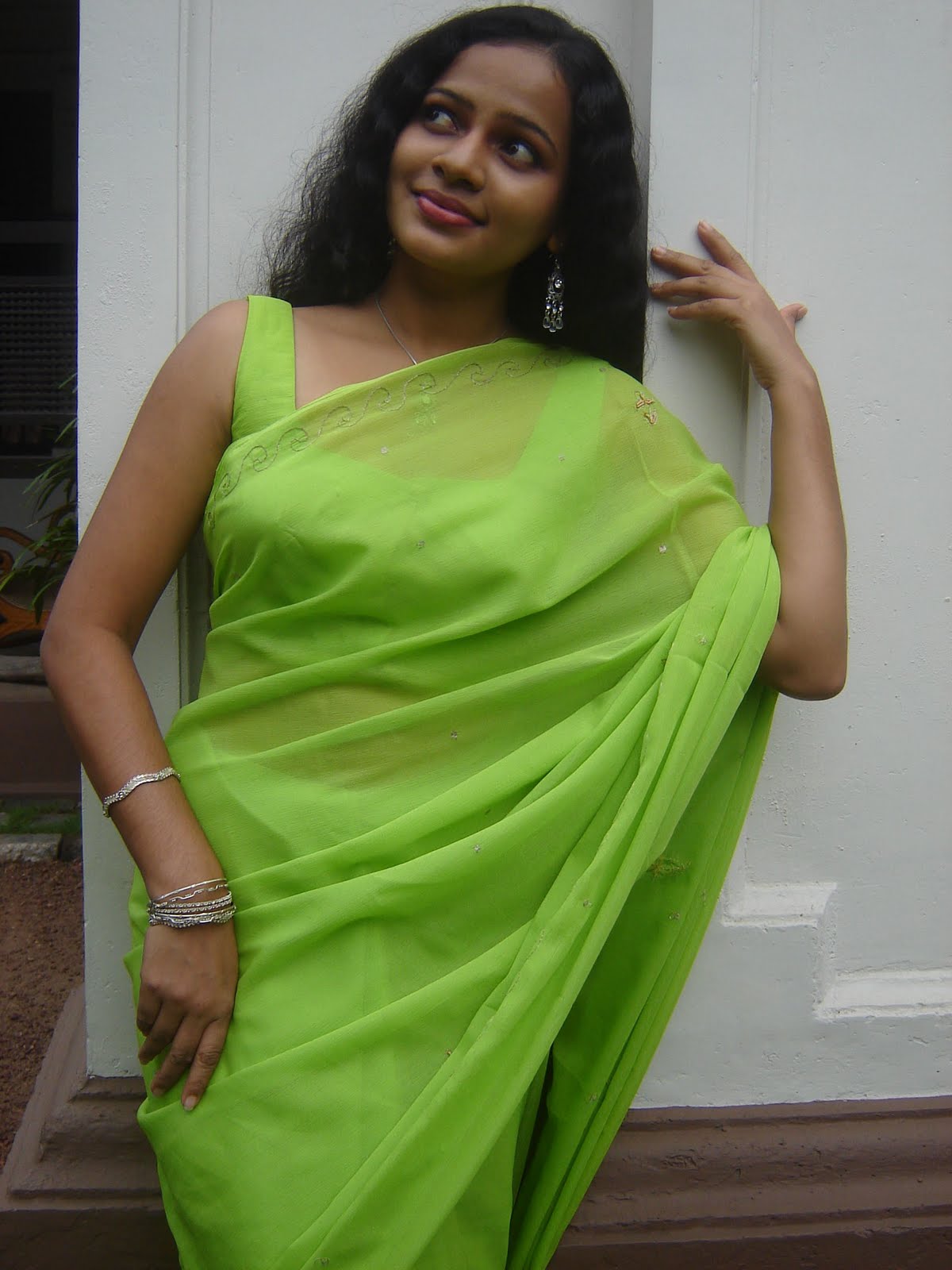 Sri Lankan Girlsceylon Hot Ladieslanka Sexy Girl Umayangana 