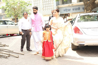 Aishwarya Rai Father Prayer Meet With Suniel Shetty Abhishek Bachchan  0005