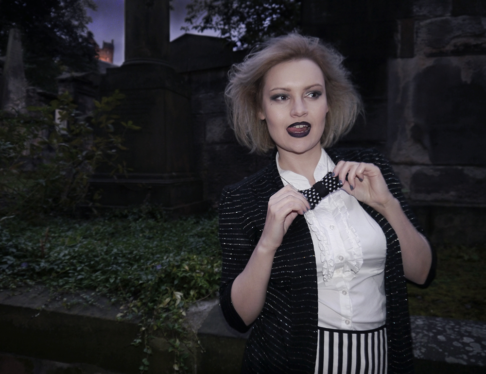 Beetlejuice makeup with British fashion blogger Wardrobe Conversations wearable halloween outfit, Beetlejuice girl costume, monochrome ghost costume, easy halloween costume, unlikely horror style icon, blogger halloween, beetlejuice makeup, St John's cemetery Edinburgh, creepy Edinburgh ghost