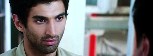Screen Shot Of Hindi Movie Aashiqui 2 (2013) Download And Watch Online Free at worldfree4u.com